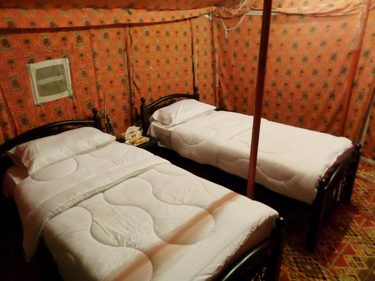 Отель Royal Tours Permanent Camp Умлудж Экстерьер фото