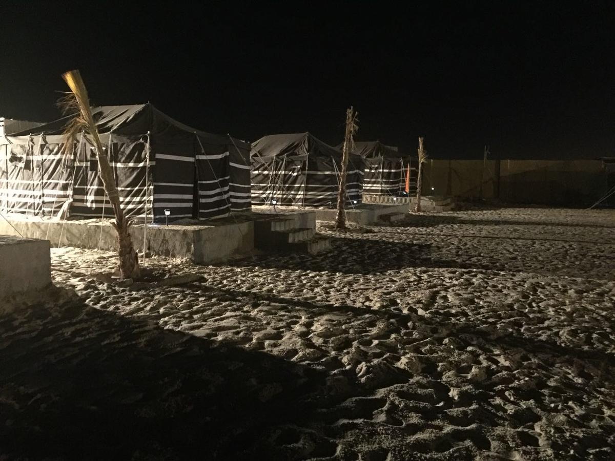 Отель Royal Tours Permanent Camp Умлудж Экстерьер фото